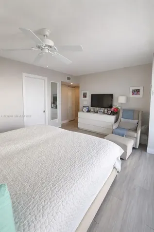 5900 Collins Avenue Miami Beach FL 33140