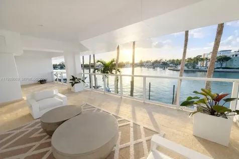 5900 Collins Avenue Miami Beach FL 33140
