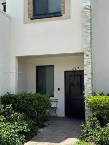 21419 NE 2nd Path Miami FL 33179