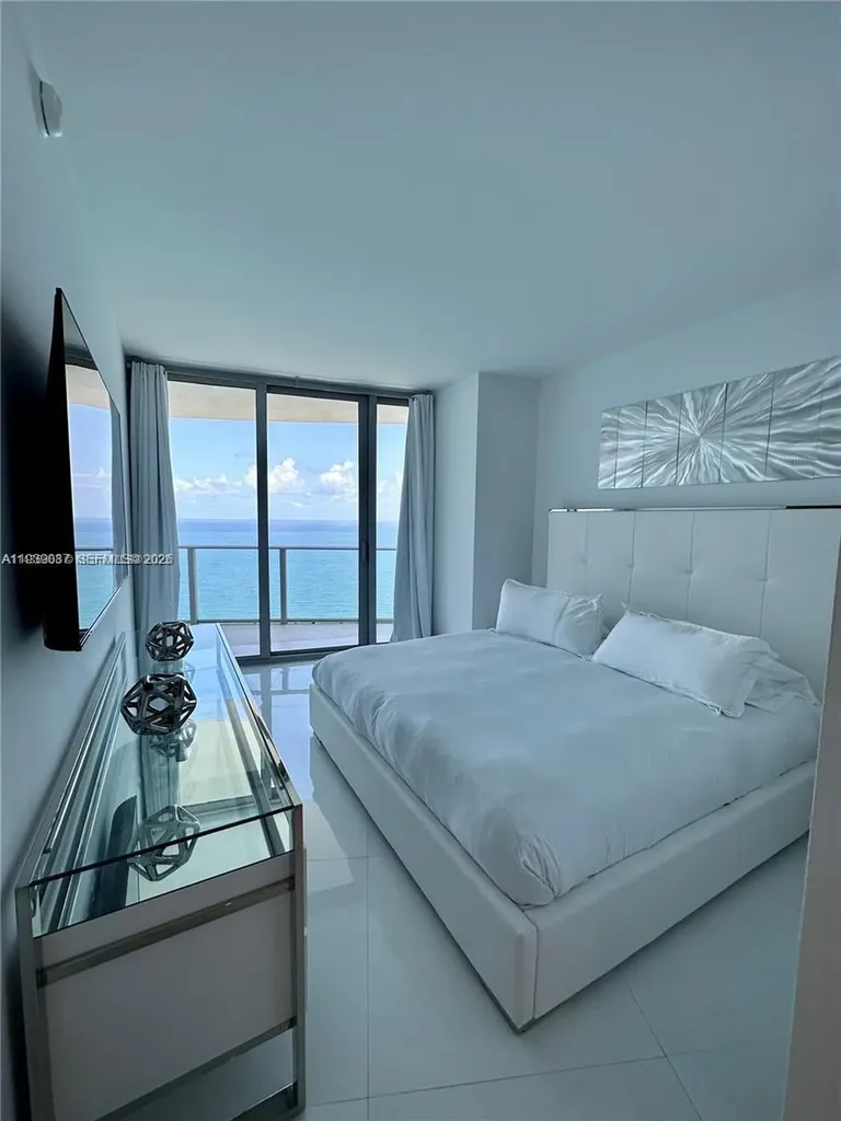 4111 S Ocean Drive Hollywood FL 33019