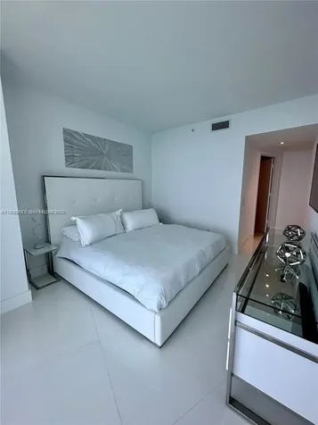4111 S Ocean Drive Hollywood FL 33019