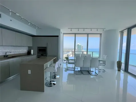 4111 S Ocean Drive Hollywood FL 33019