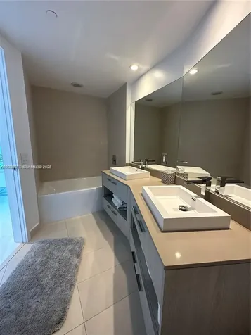 4111 S Ocean Drive Hollywood FL 33019