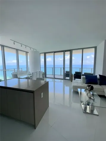 4111 S Ocean Drive Hollywood FL 33019
