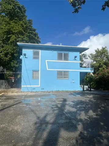 1565 SW 6th Street Miami FL 33135