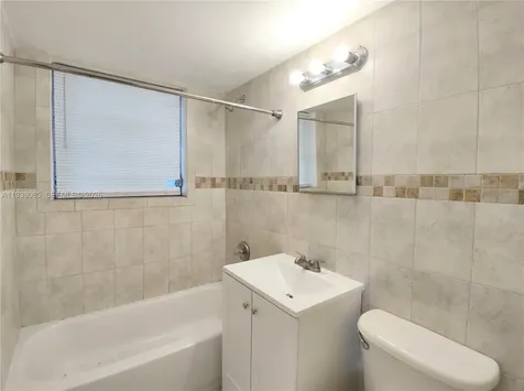 1565 SW 6th Street Miami FL 33135