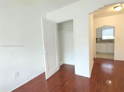 1565 SW 6th Street Miami FL 33135