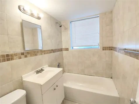 1565 SW 6th Street Miami FL 33135