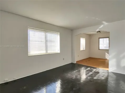 1565 SW 6th Street Miami FL 33135