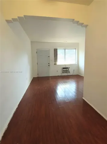 1565 SW 6th Street Miami FL 33135