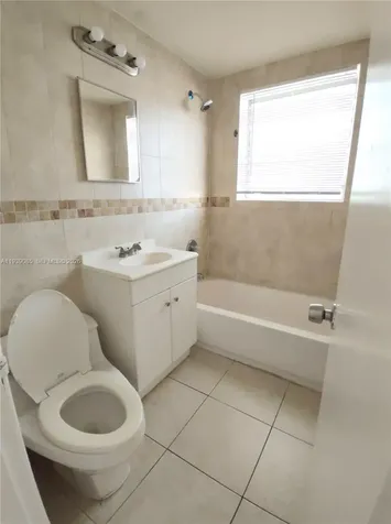 1565 SW 6th Street Miami FL 33135