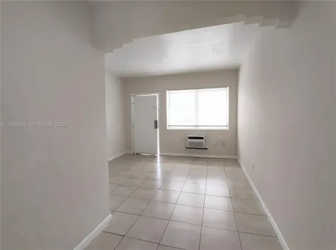 1565 SW 6th Street Miami FL 33135