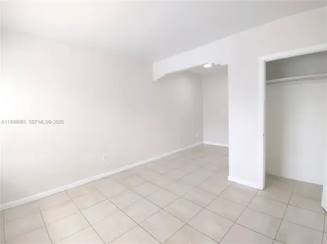 1565 SW 6th Street Miami FL 33135
