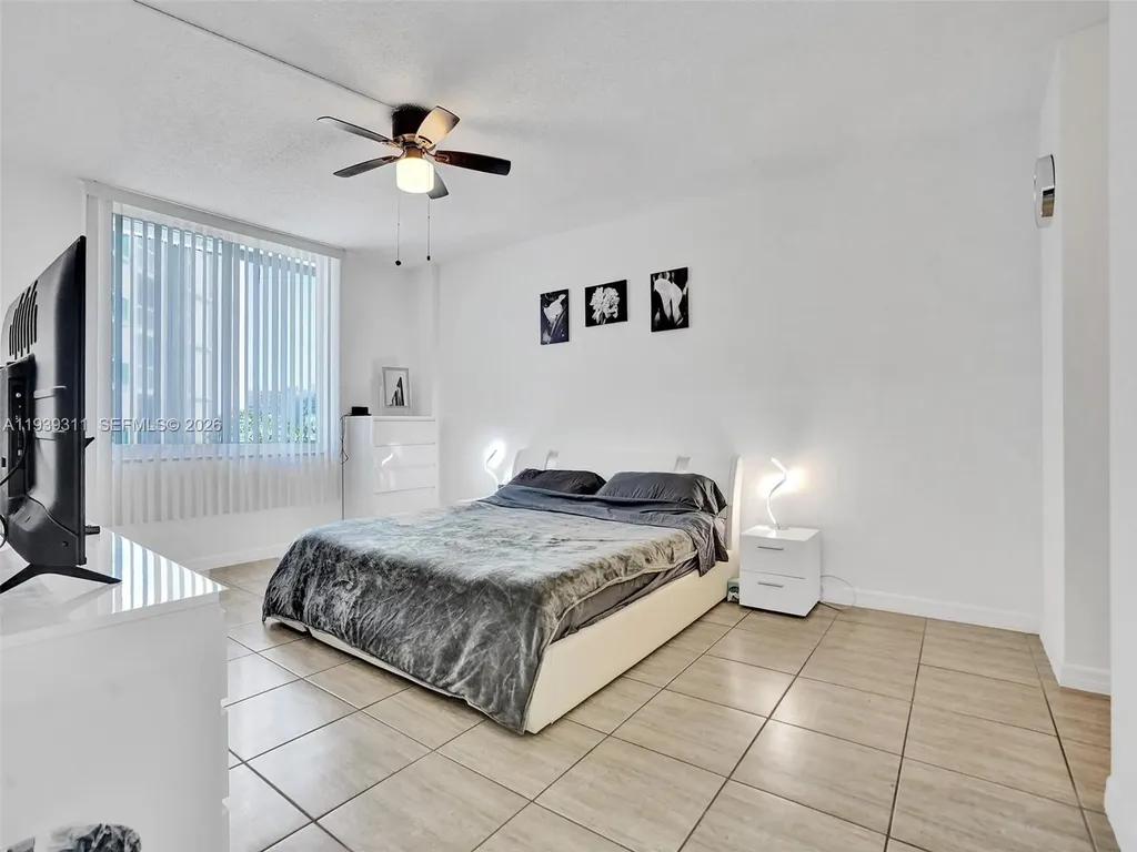 3725 S Ocean Drive Hollywood FL 33019