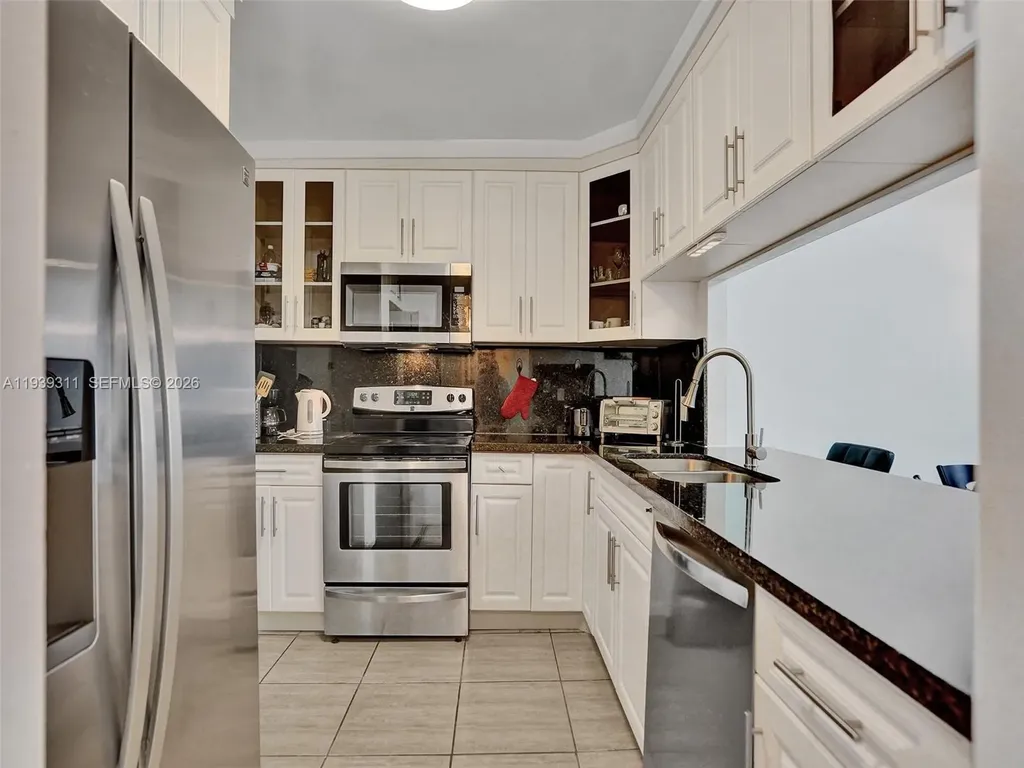 3725 S Ocean Drive Hollywood FL 33019