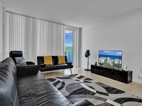 3725 S Ocean Drive Hollywood FL 33019