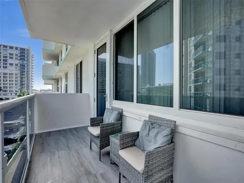 3725 S Ocean Drive Hollywood FL 33019