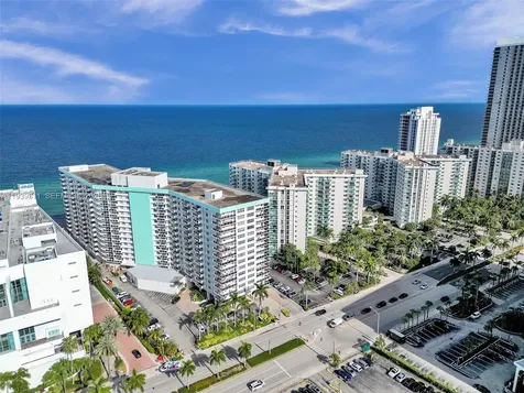 3725 S Ocean Drive Hollywood FL 33019