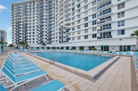 3725 S Ocean Drive Hollywood FL 33019