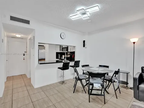 3725 S Ocean Drive Hollywood FL 33019