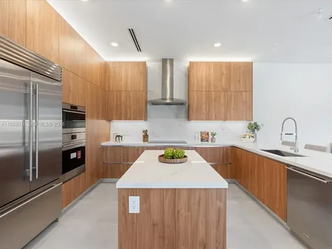 19701 NE 16 Place Miami FL 33179
