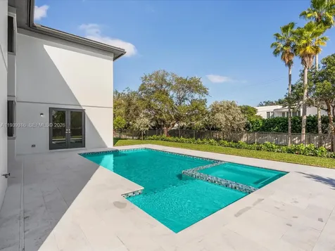 19701 NE 16 Place Miami FL 33179