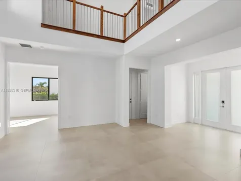 19701 NE 16 Place Miami FL 33179