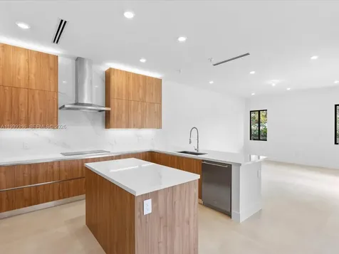 19701 NE 16 Place Miami FL 33179