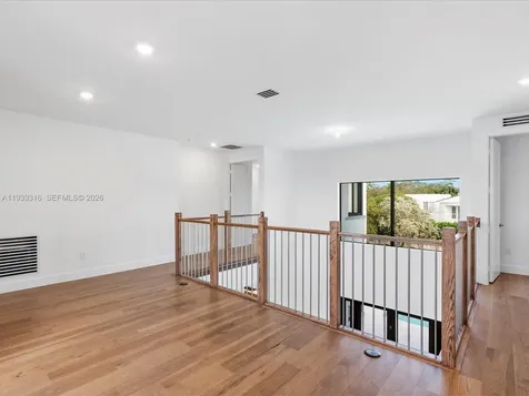 19701 NE 16 Place Miami FL 33179