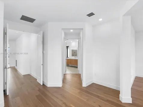 19701 NE 16 Place Miami FL 33179