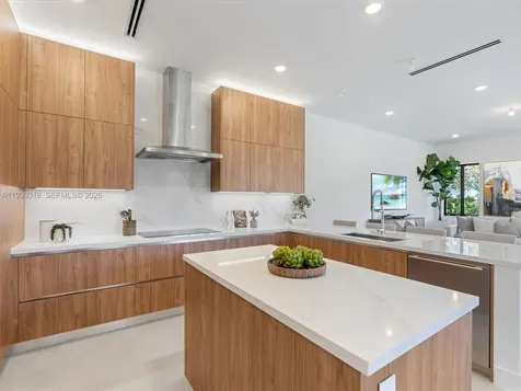 19701 NE 16 Place Miami FL 33179