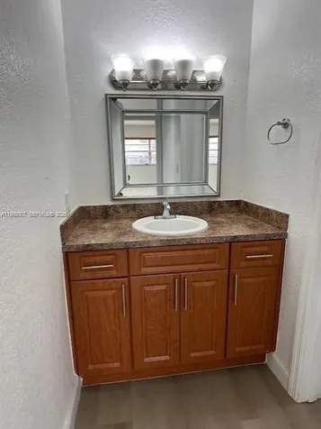 1015 NW 45th Avenue Miami FL 33126