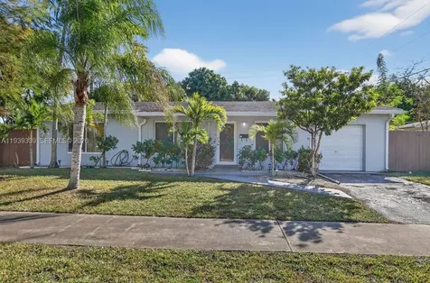 9900 SW 164th Terrace Miami FL 33157