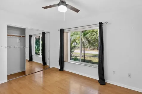 9900 SW 164th Terrace Miami FL 33157