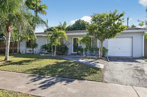 9900 SW 164th Terrace Miami FL 33157
