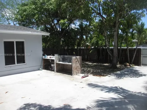 9900 SW 164th Terrace Miami FL 33157