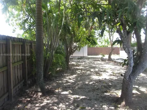 9900 SW 164th Terrace Miami FL 33157