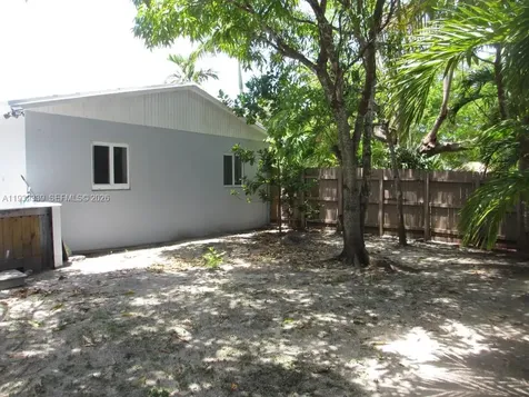 9900 SW 164th Terrace Miami FL 33157
