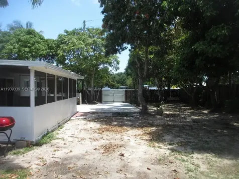 9900 SW 164th Terrace Miami FL 33157