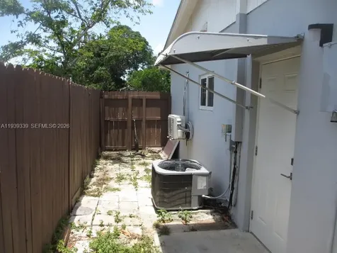 9900 SW 164th Terrace Miami FL 33157