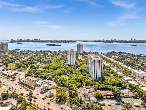 2000 Towerside Terrace Miami FL 33138