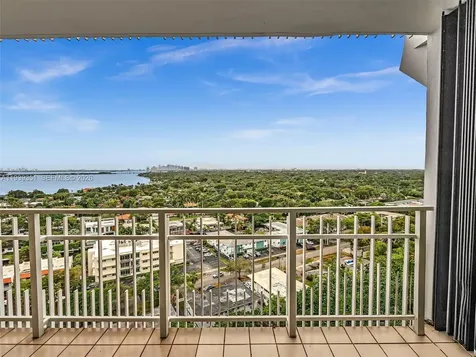 2000 Towerside Terrace Miami FL 33138