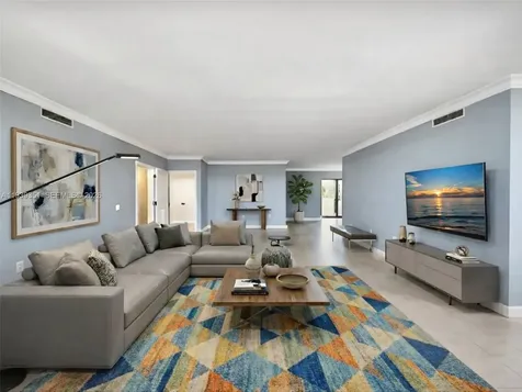 2000 Towerside Terrace Miami FL 33138