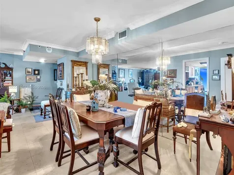 2000 Towerside Terrace Miami FL 33138