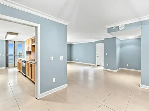 2000 Towerside Terrace Miami FL 33138