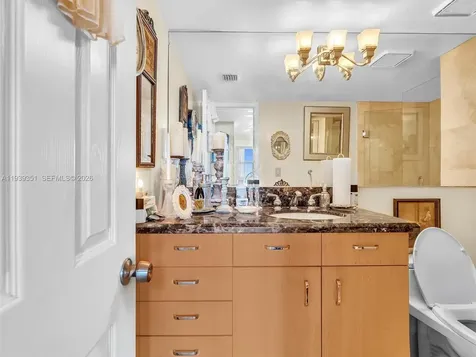 2000 Towerside Terrace Miami FL 33138