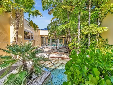 2000 Towerside Terrace Miami FL 33138