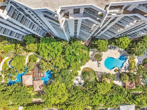 2000 Towerside Terrace Miami FL 33138