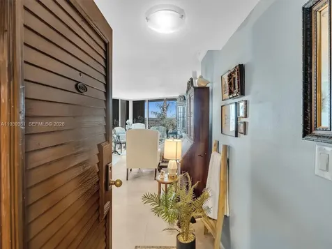 2000 Towerside Terrace Miami FL 33138
