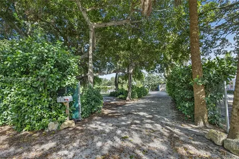 11324 Palm Tree Lane Palm Beach Gardens FL 33410